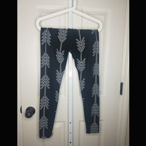 LuLaRoe one size arrow leggings