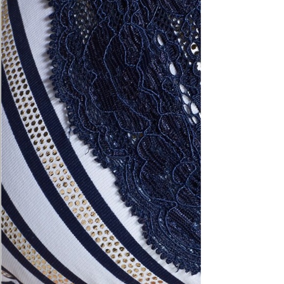 Beach Bunny Lady Lace First Mate" - Picture 3 of 4