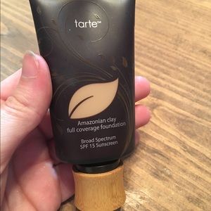 Tarte Amazonian Clay Foundation