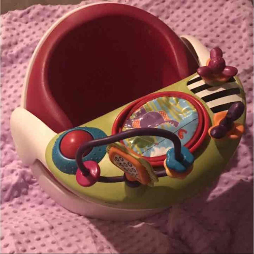 Mama's and papas Bumbo like seat