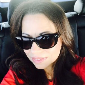 Meet your Posher, Noemi