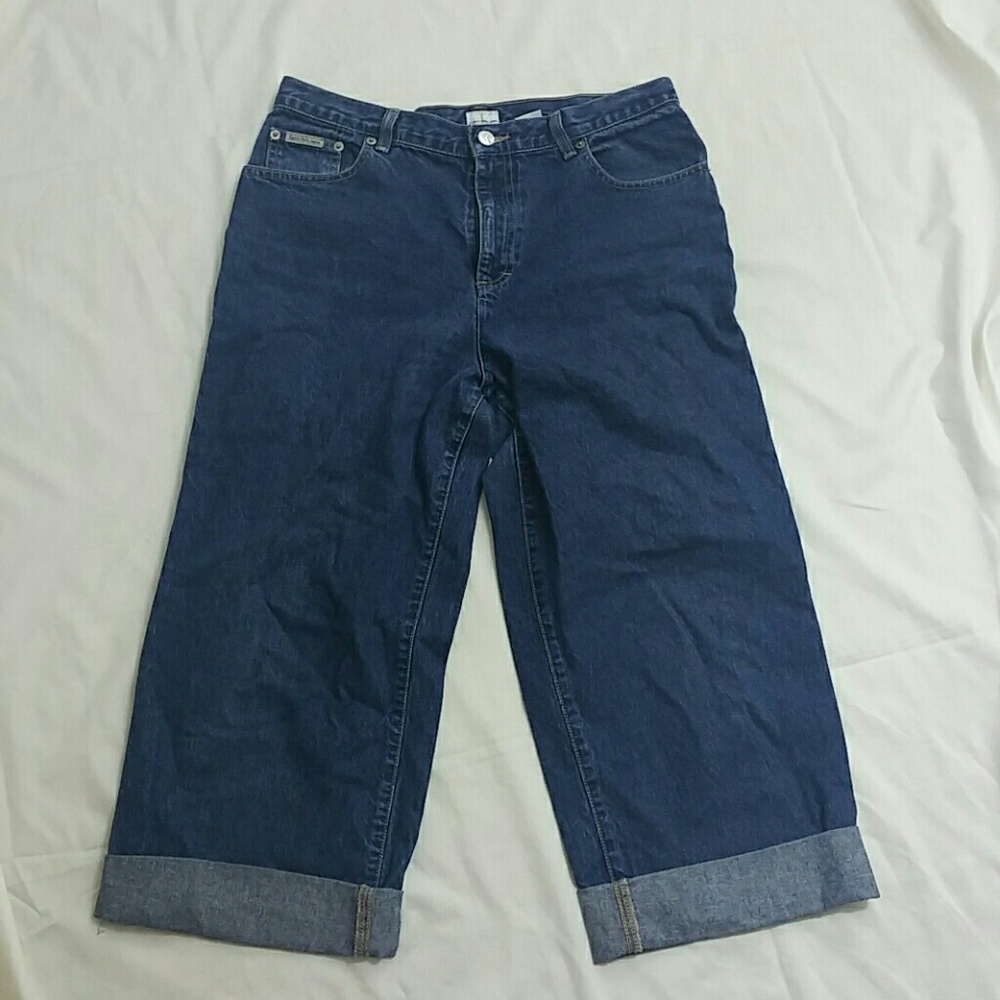 Calvin Klein Capri Jeans Shorts  Size 10