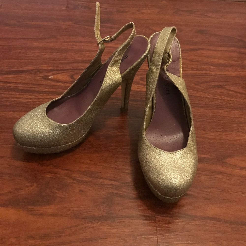 Gold sparkly Heels