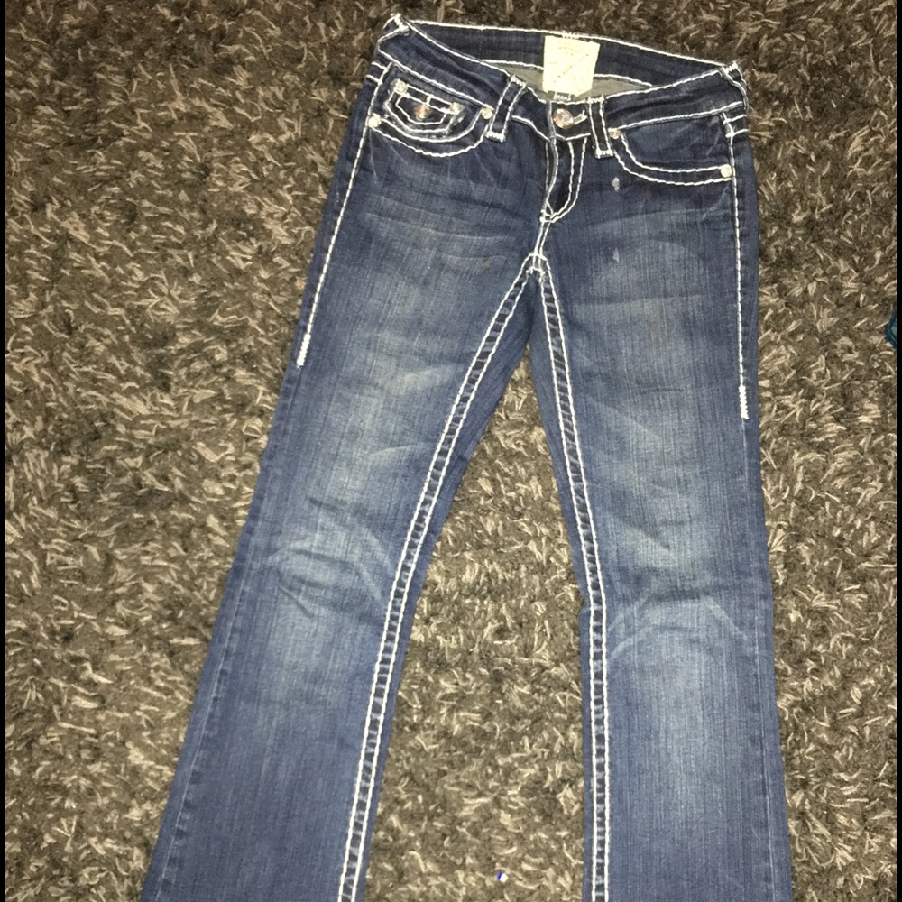 Jeans with white trimming and crystals!