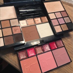 ItCosmetics Holiday special makeup kit