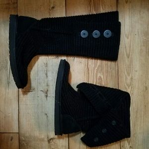 UGG Cardy Boots in Black