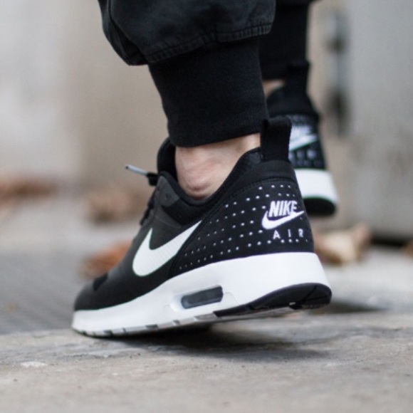 Men's Nike Air Max tavas sneakers - Picture 6 of 7