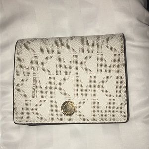 NWT Michael Kors Wallet