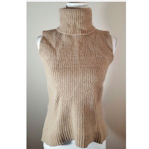 Madewelll sleeveless sweater size small