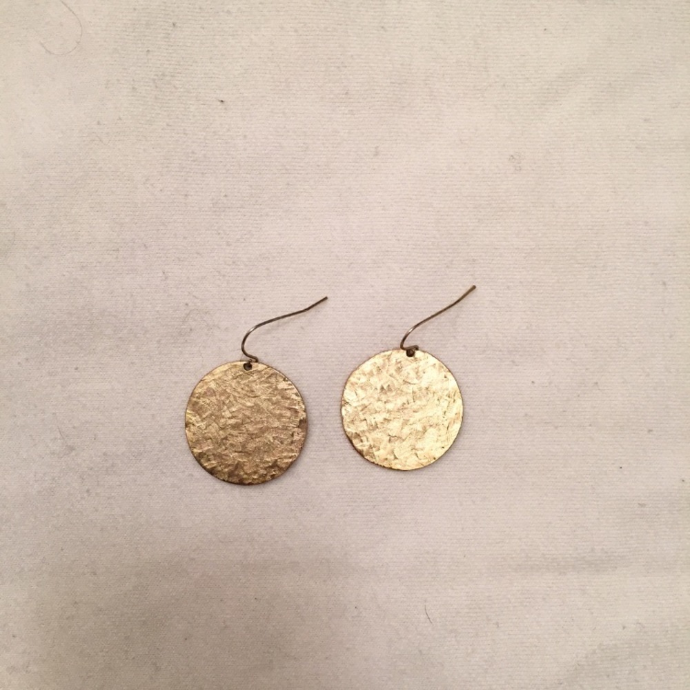 Gold textured circle earrings