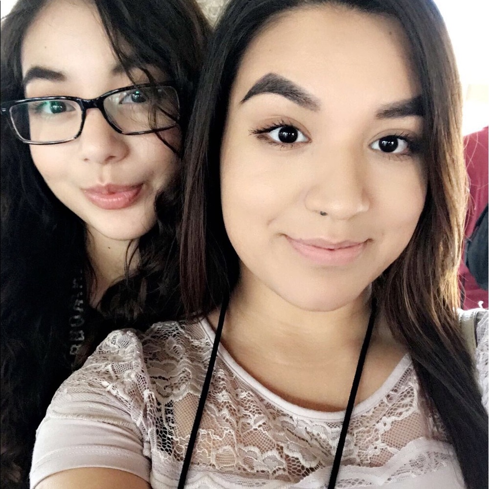 Meet your Posher, Rosadelia