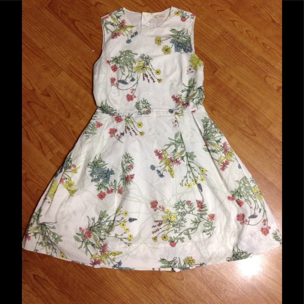 Adorable GAP dress! Perfect for Easter.