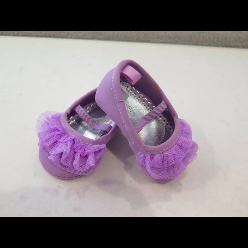 Size 0-3 mo Baby Gap Slippers