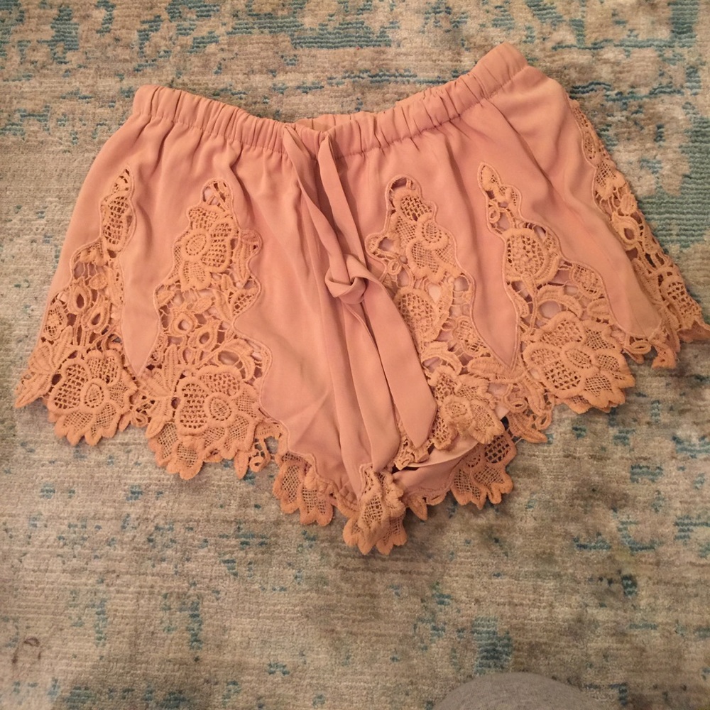 Lacey pink flowy shorts