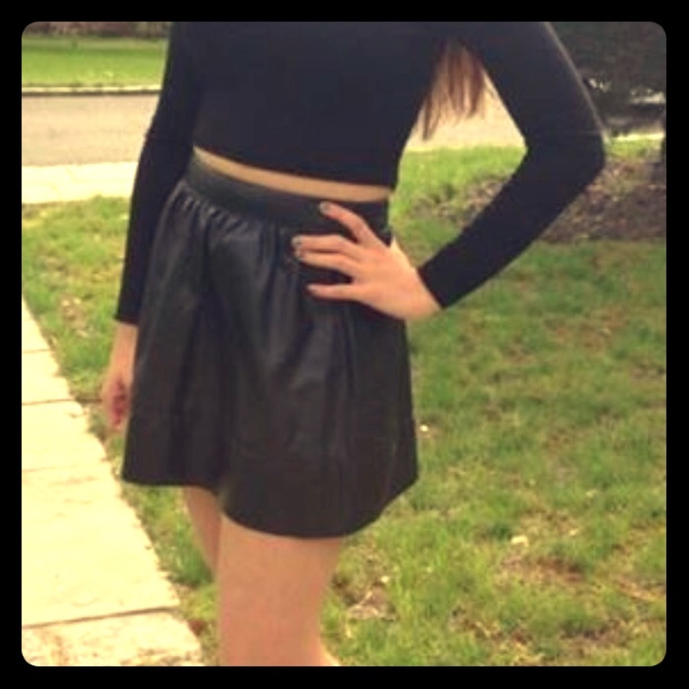 Sale!!!Forever 21 faux leather mini skirt
