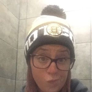 Meet your Posher, Caitlin