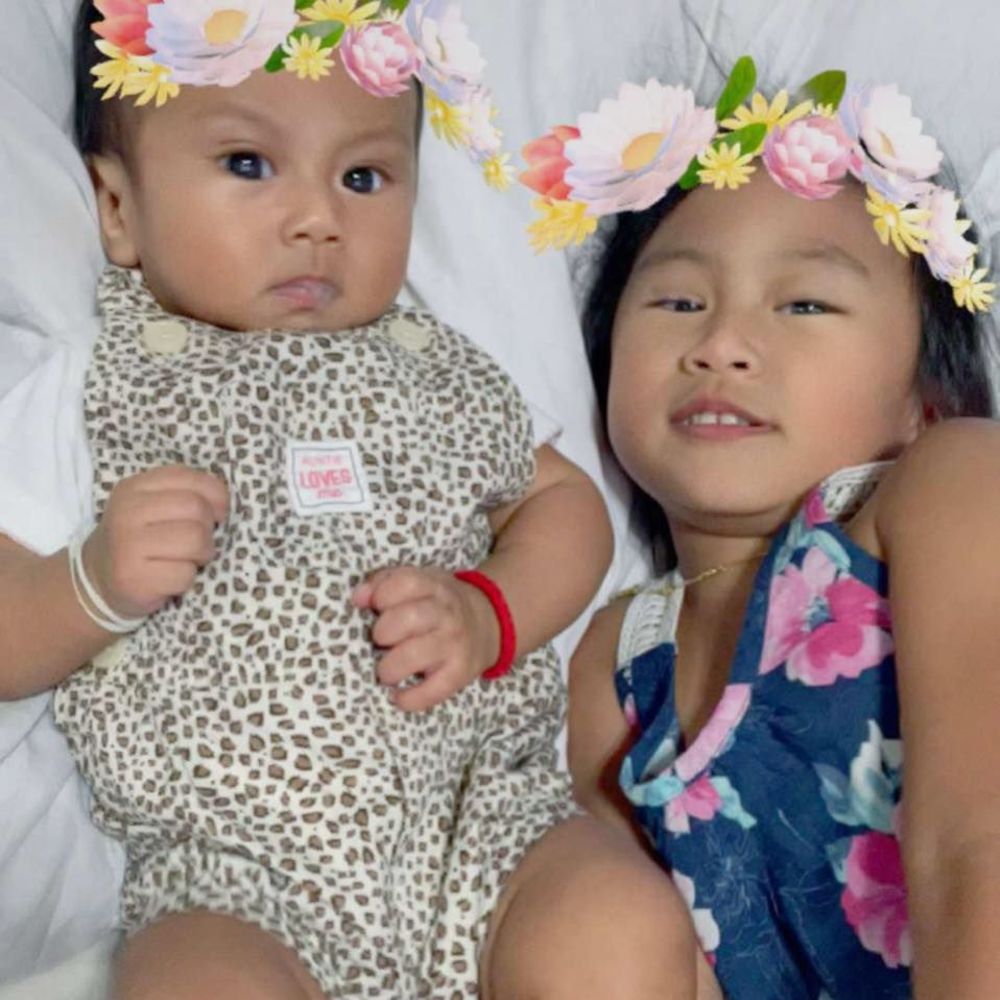 Meet your Posher, Sinay