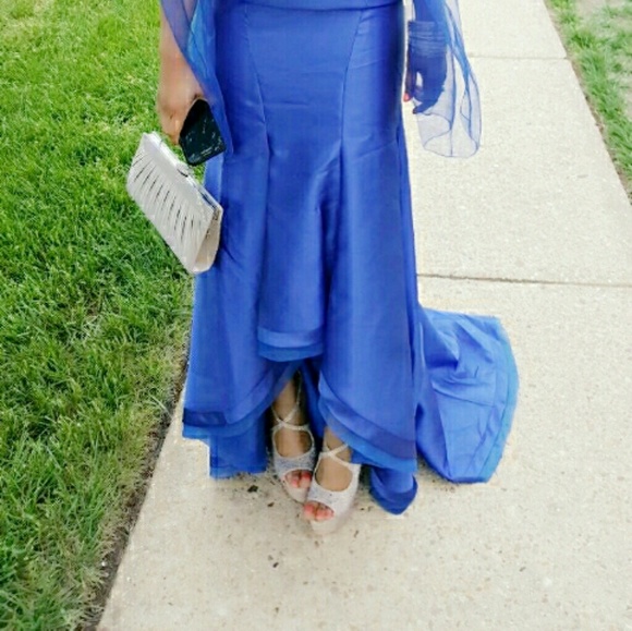 Dress - Picture 4 of 4