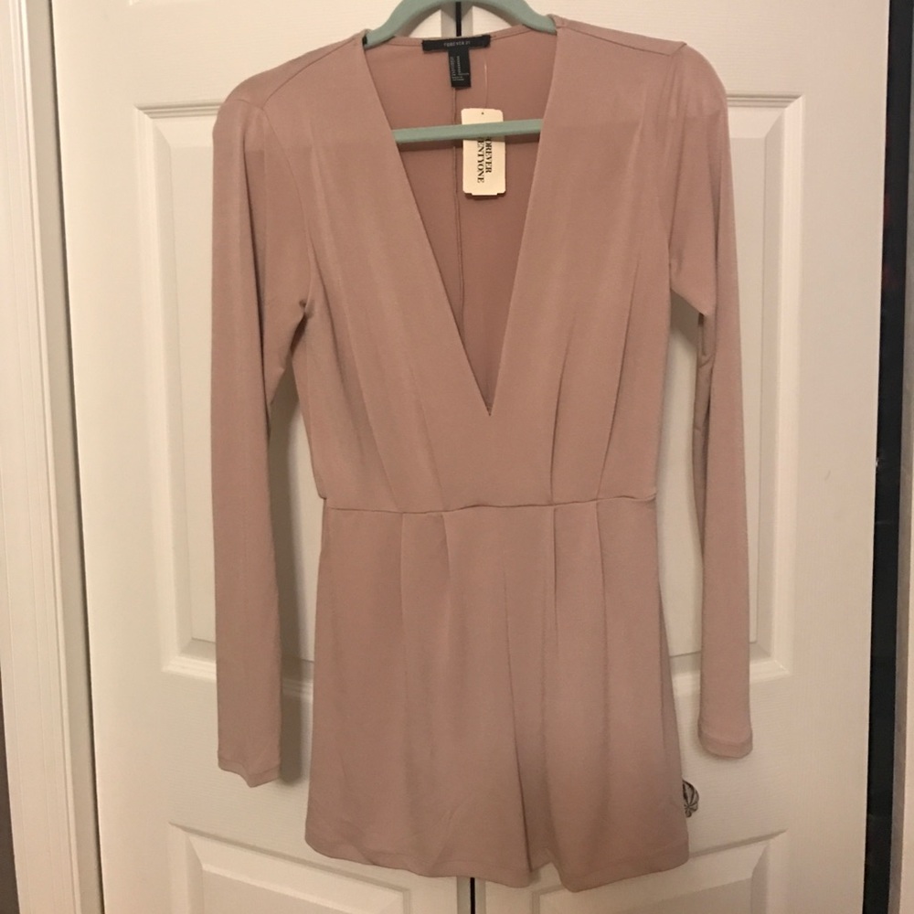 Forever 21 Romper, brand new 😍