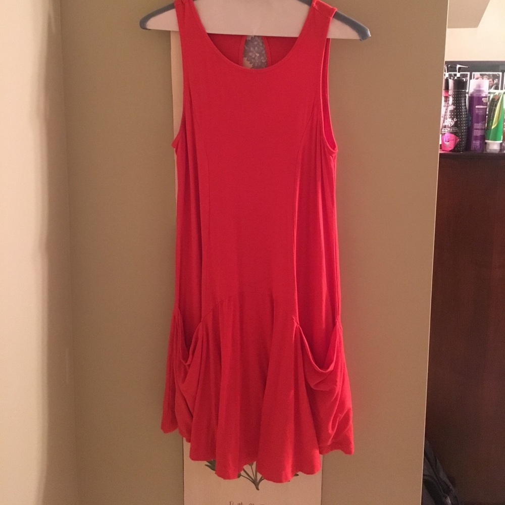 Red casual dress with pockets