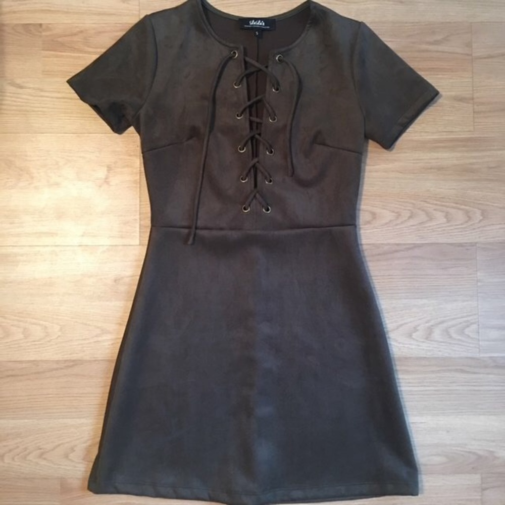 Lulus suede lace up dress💗