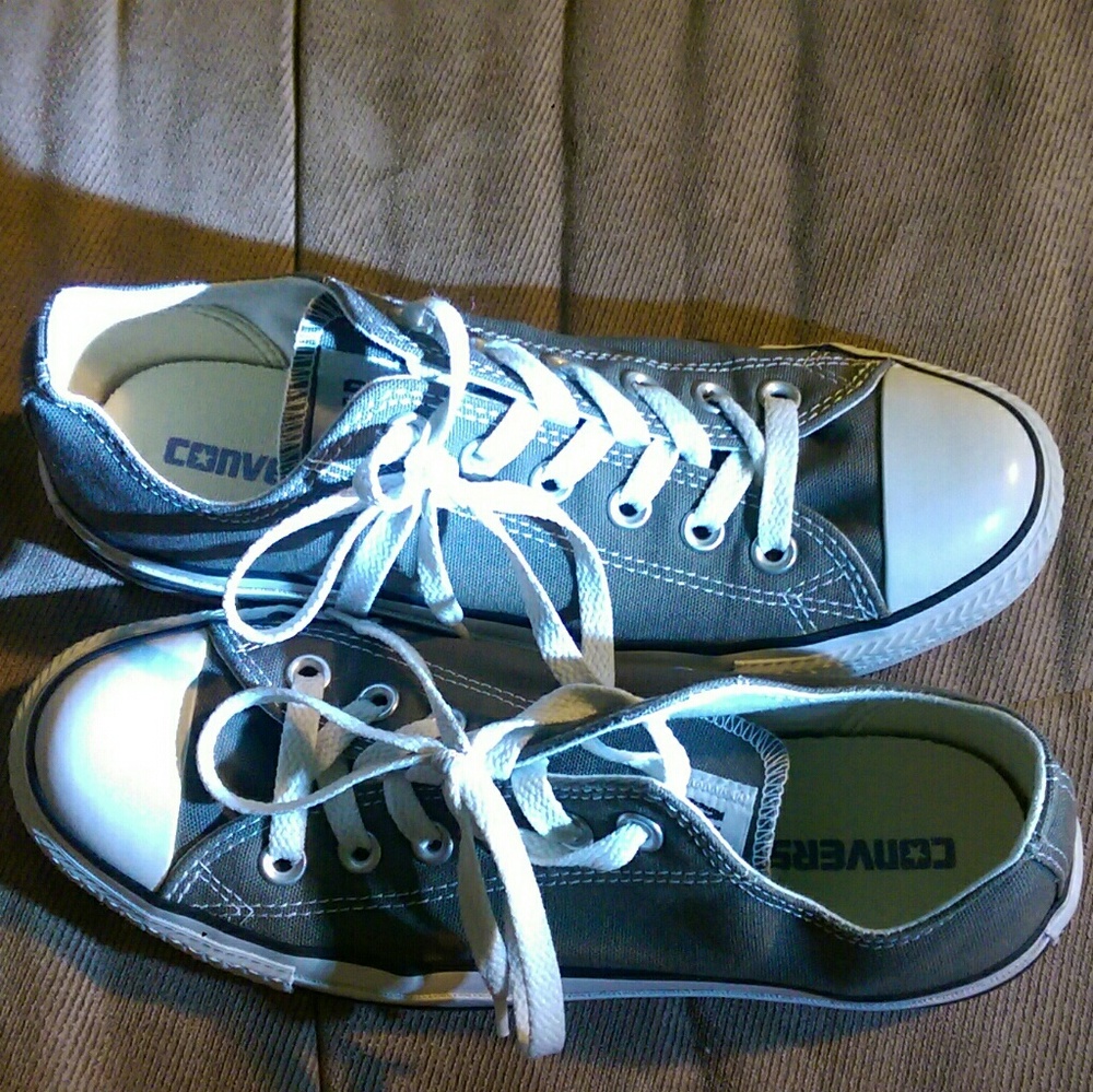 NEW grey low Converse chuck Taylor size 8 women
