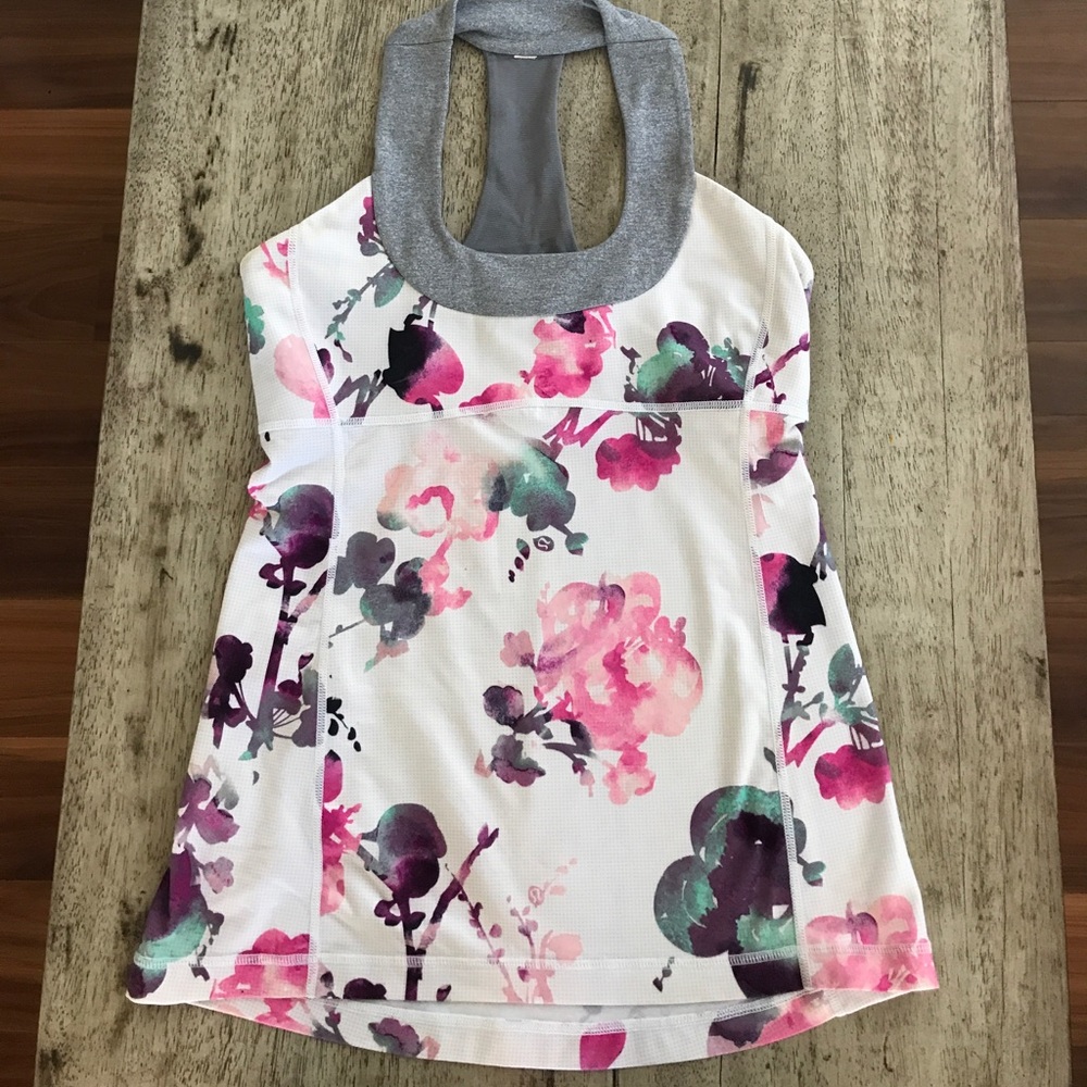 Lululemon tank