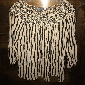 Loose neck sheer shirt