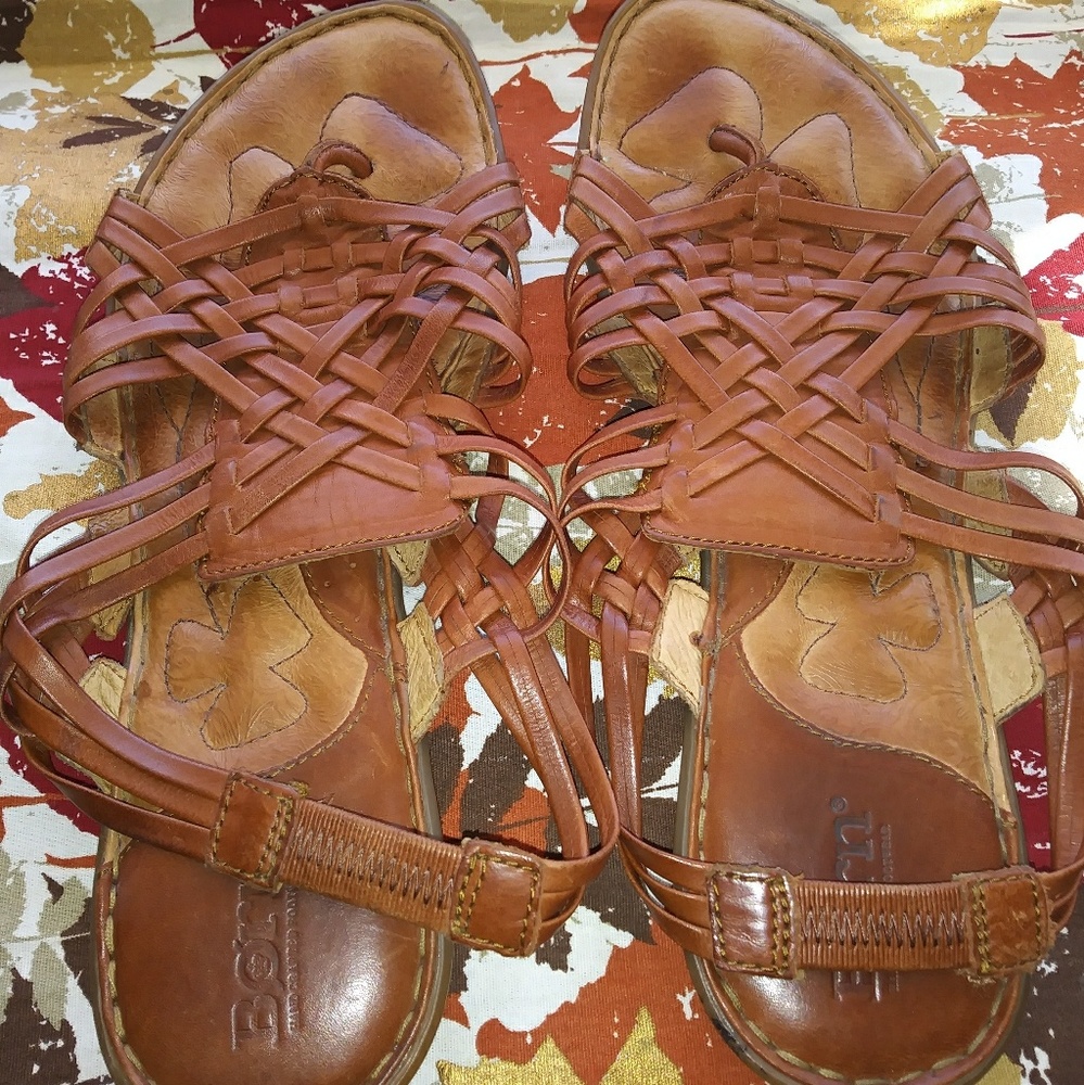 Shoe