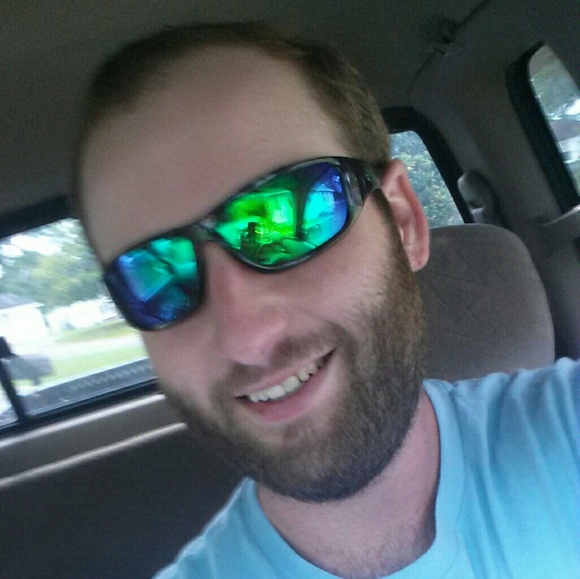 Meet your Posher, Mike - Picture 1 of 1