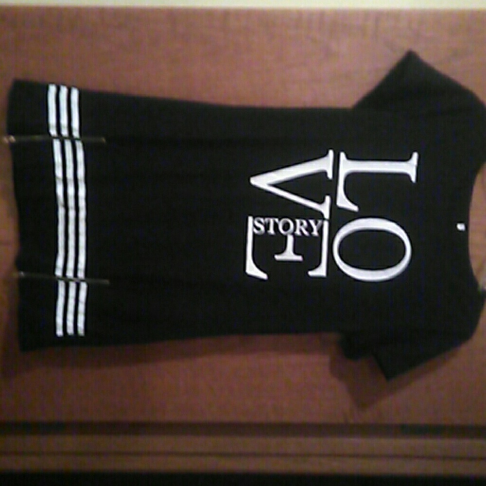 ADORABLE T SHIRT DRESS - Picture 3 of 3