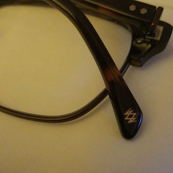 William Morris _ Made in England_ Classic Leon_