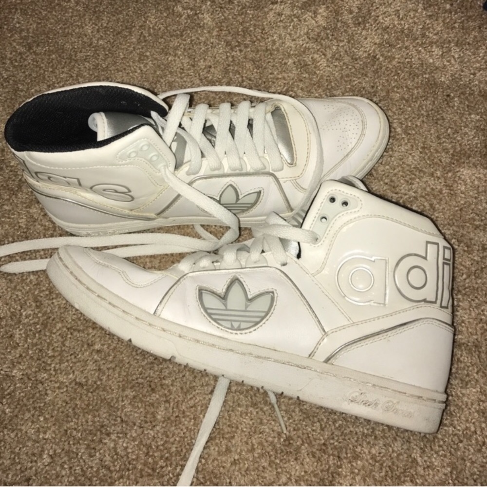 Adorable white adidas sneakers!
