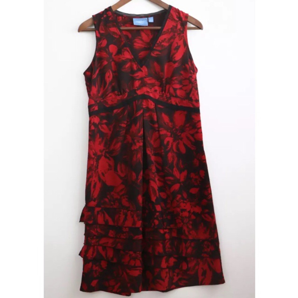 Vera Wang red and black dress