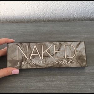 Urban Decay Naked Smokey
