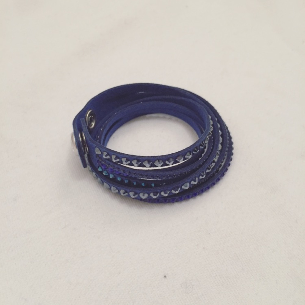 Swarvoski dark blue bracelet
