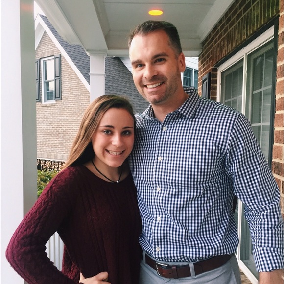 Meet your Posher, Kayla - Picture 2 of 6