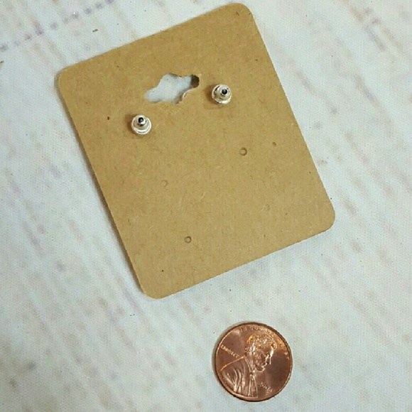 {New} Cloud and Rain Drop Fashion Earrings - Picture 4 of 4