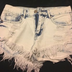Acid wash high wasted Bullhead shorts