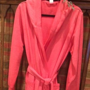 Super cute "Free Press" short lightweight robe!