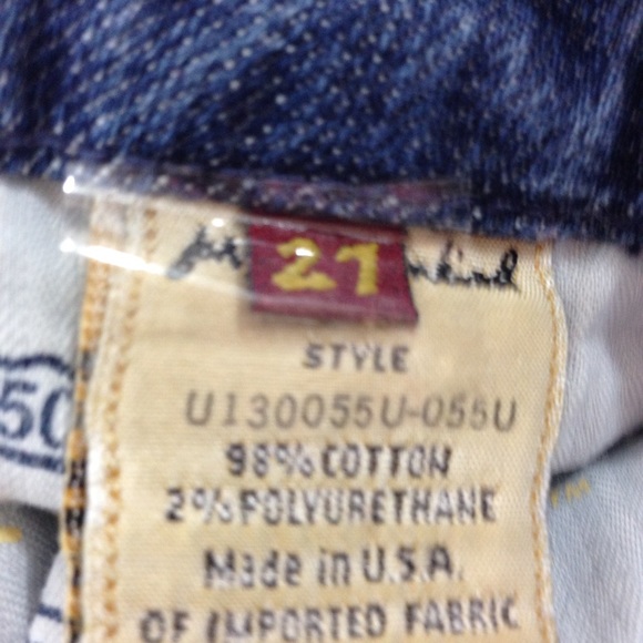 7 For All Man Kind 'A' Pocket Jeans - Picture 4 of 5