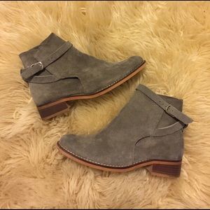 Urban outfitters gray leather suede ankle boot