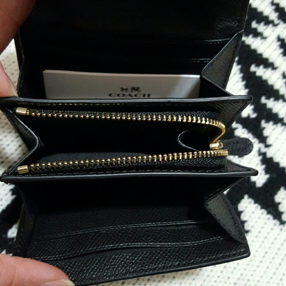 🎀NWT🎀 Coach Accordian Card Case - Picture 2 of 4