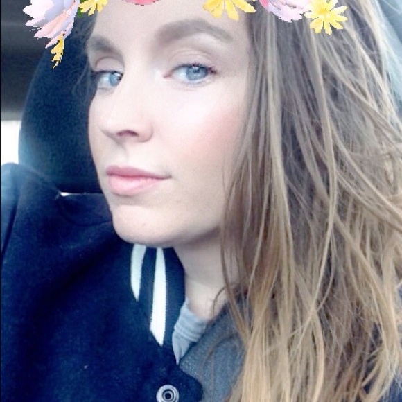 Meet your Posher, Atalie - Picture 1 of 1
