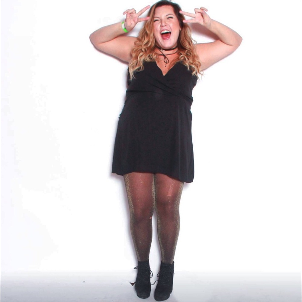 Welcome to my Poshmark ❤️