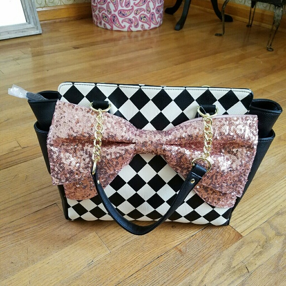 🚫SOLD🚫🌹NWT-BETSEY JOHNSON TOTE! - Picture 2 of 8