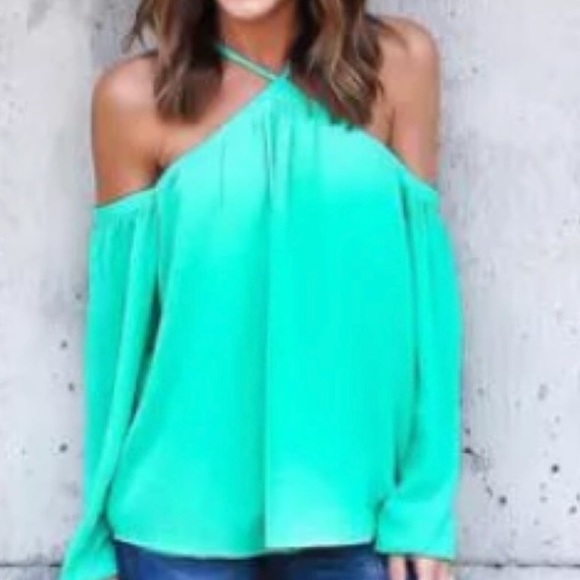 💕 Green Off the Shoulder Top Size Small - Picture 3 of 8