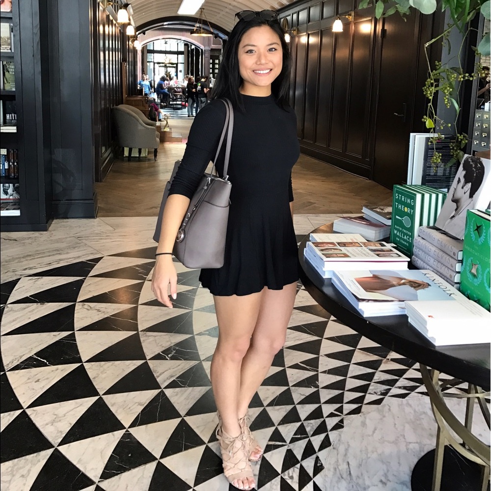 Meet your Posher, Gloria