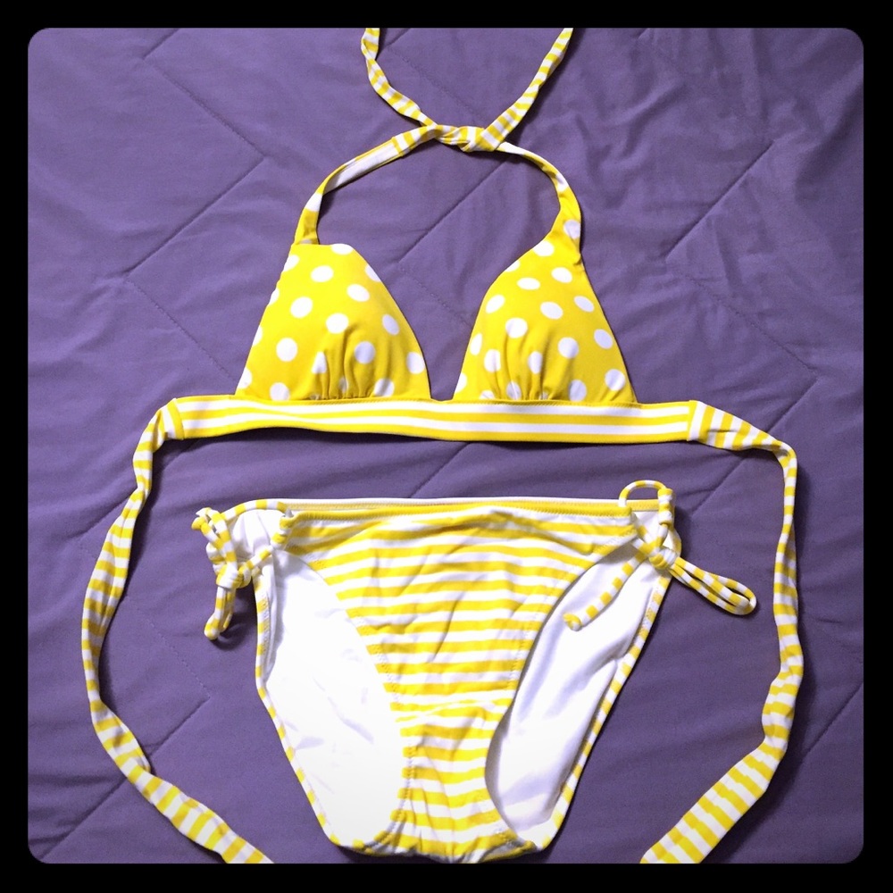 FREE Beach Bag With Brand New VS Bathing Suit