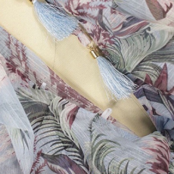 Lotus Sleeve Romper - Picture 3 of 7